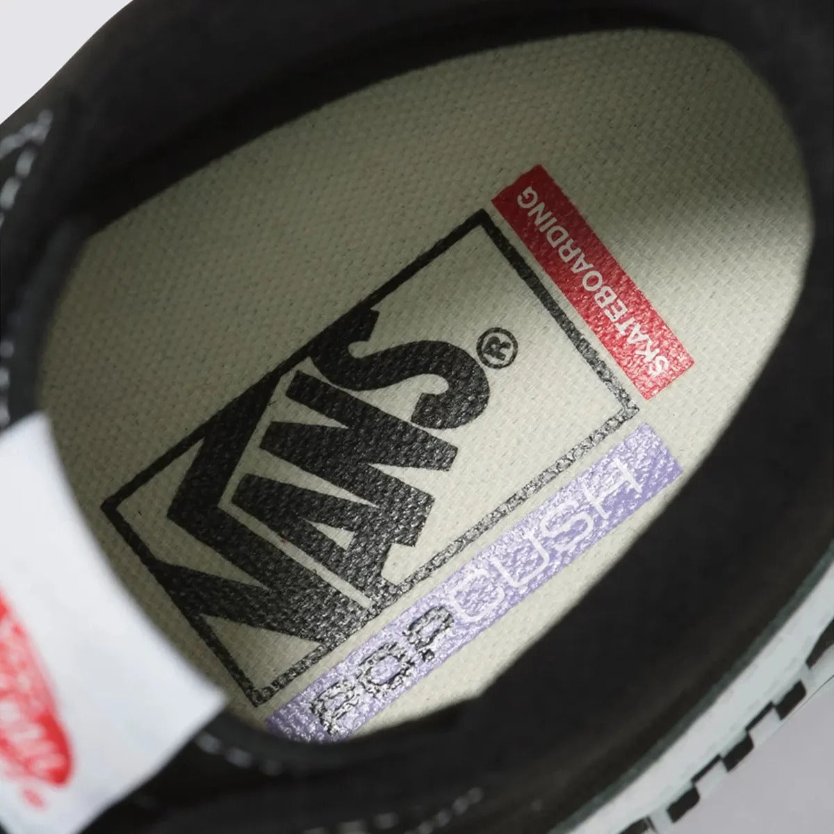 Tênis SK8 HI Botinha Tradicional Preto com Branco