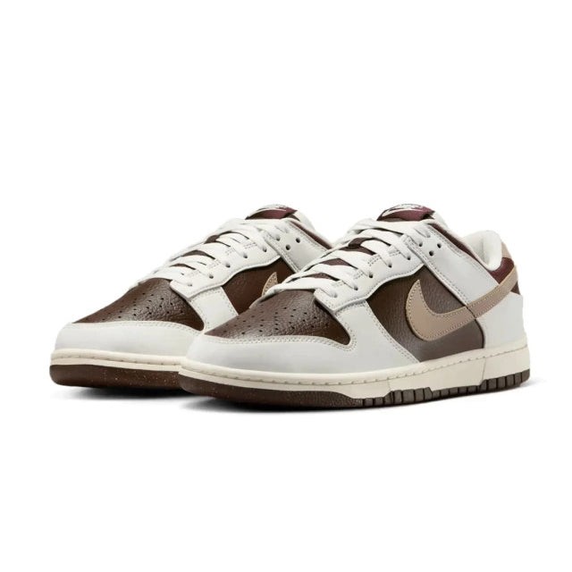 Tênis Dunk Low Urso Marrom