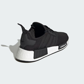 Tênis NMD R1 Preto com Branco Feminino
